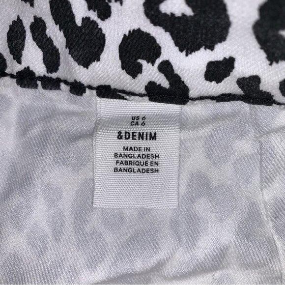 H&M Denim Mini Skirt Women’s Size 6 US White  Leopard Print Raw-Edge Hem NWOT - Picture 7 of 8